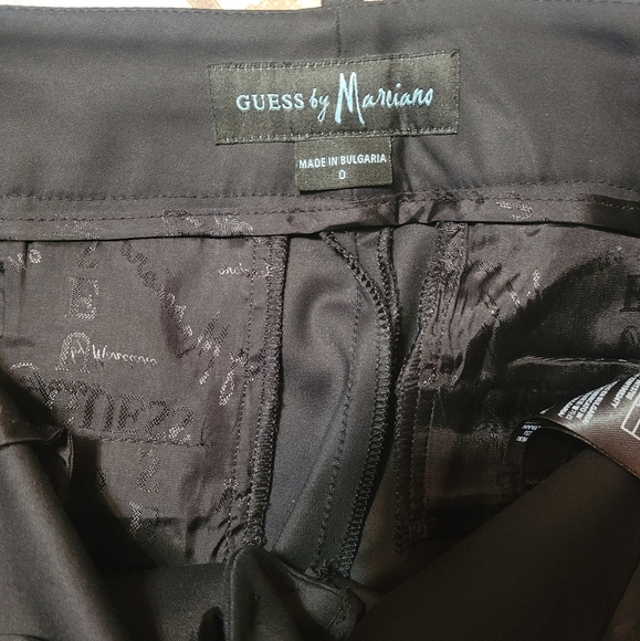 Marciano | Dress Shorts Size 0 - Picture 3 of 7